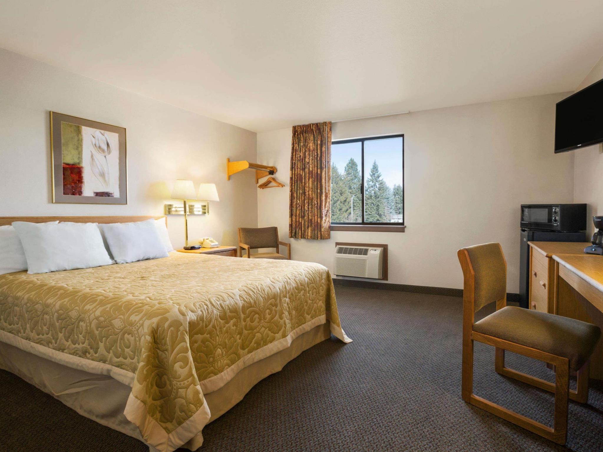 Super 8 By Wyndham Coeur D'Alene Motel Eksteriør billede