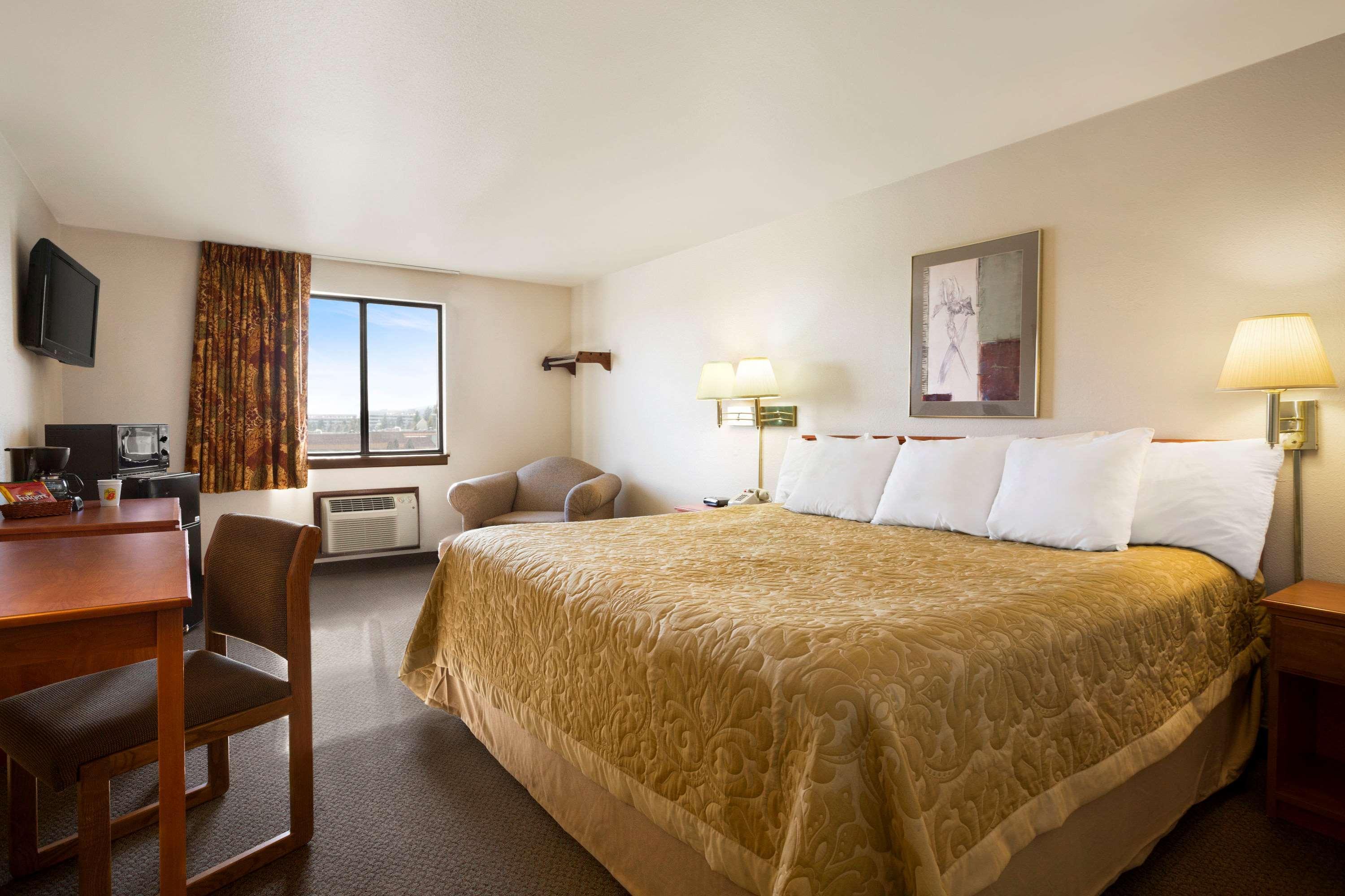 Super 8 By Wyndham Coeur D'Alene Motel Eksteriør billede